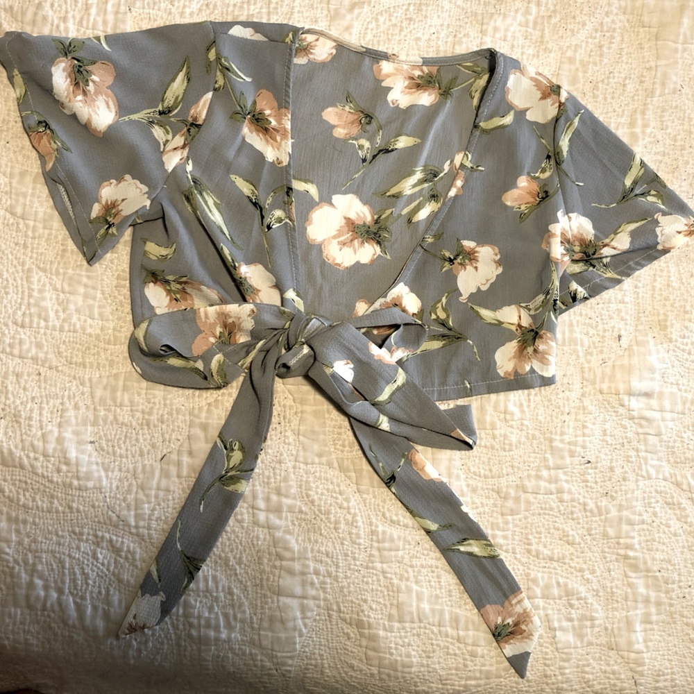 Shein floral blue crop top